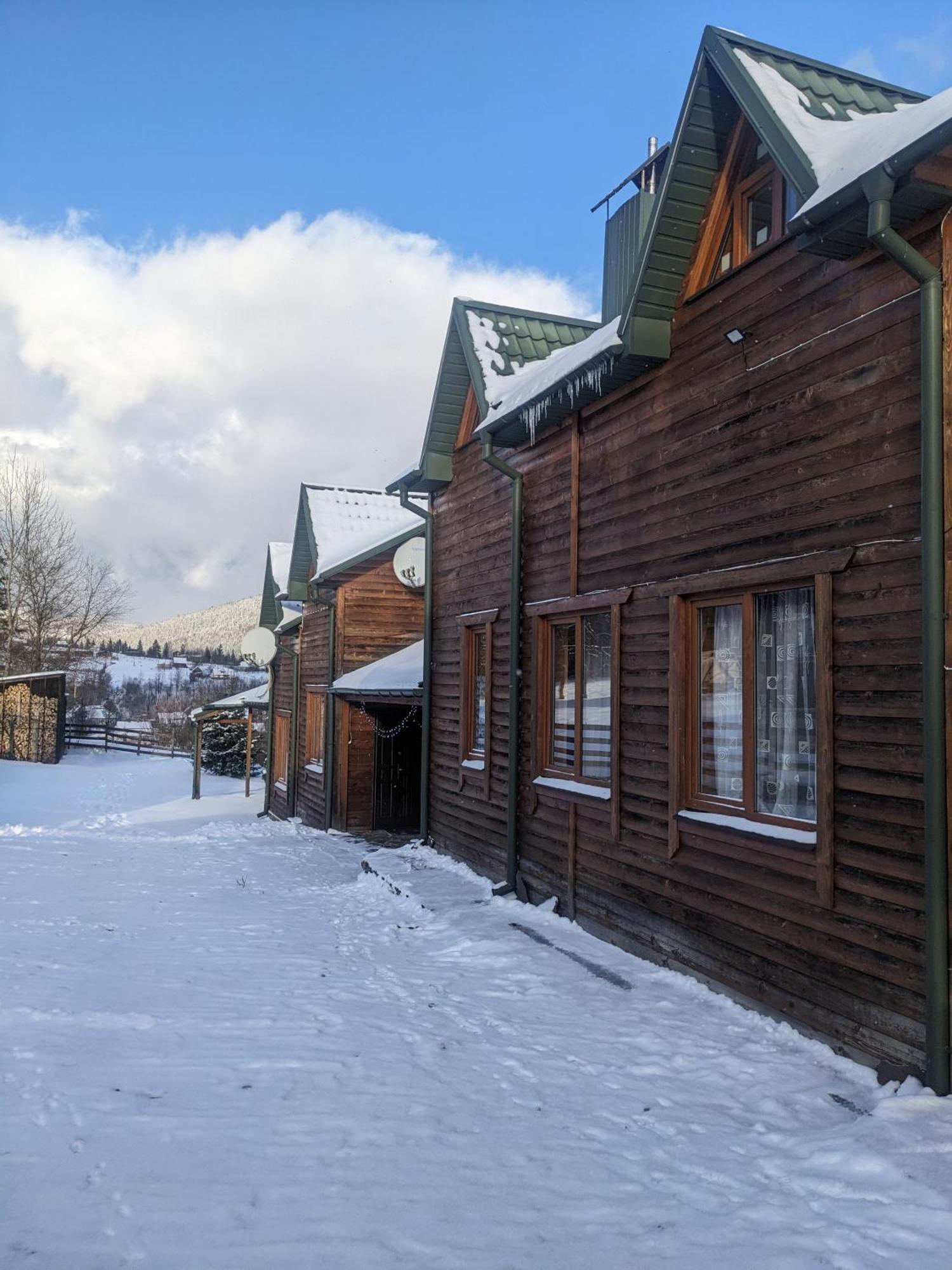 Котедж ,,Тік" Hotel Tatariv Kültér fotó